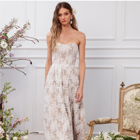 V. Chapman Charlotte Lace Strapless Maxi Gown in Ivory - Picture 4 of 12